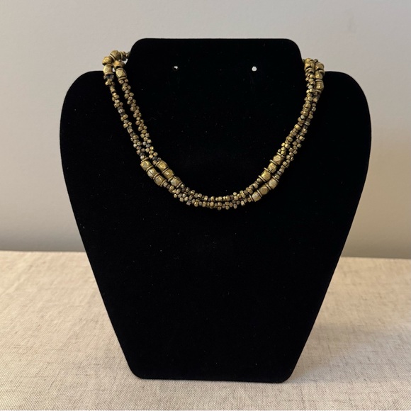 Jewelry - Indian Gold Tone Beaded Necklace